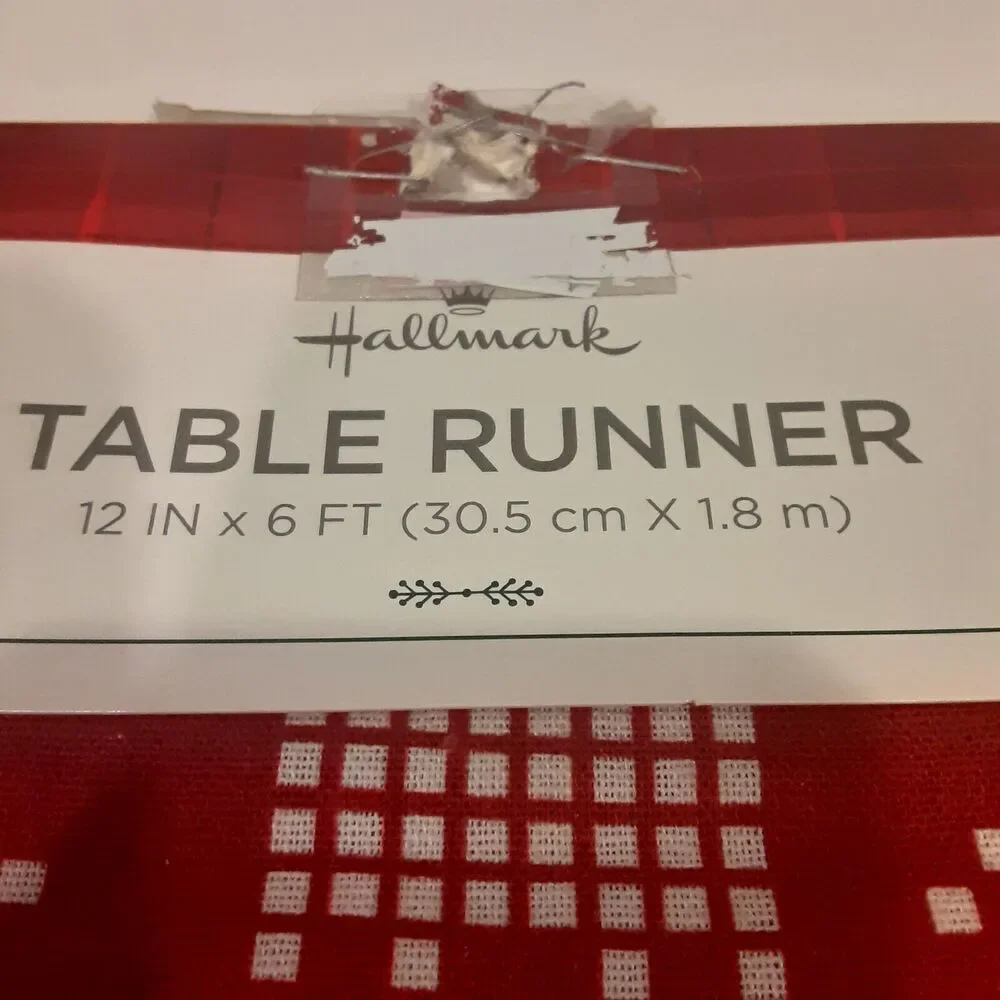 Hallmark Christmas Table Runner Reindeer /Snowflakes 12